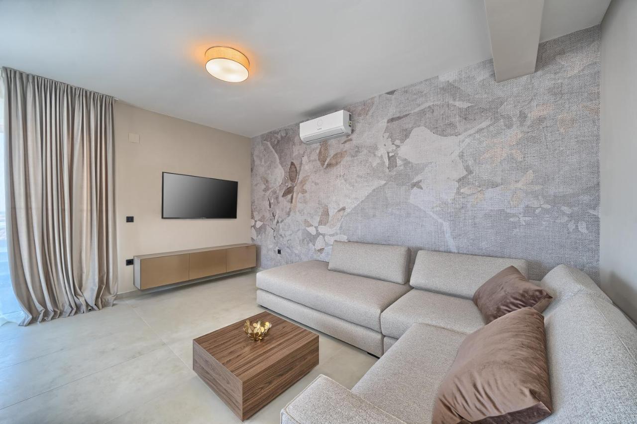 Residence Franc Primosten Exterior photo